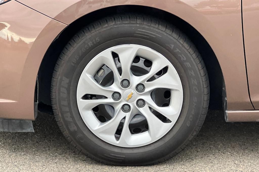 Thumbnail: 2019 Chevrolet Cruze - 7