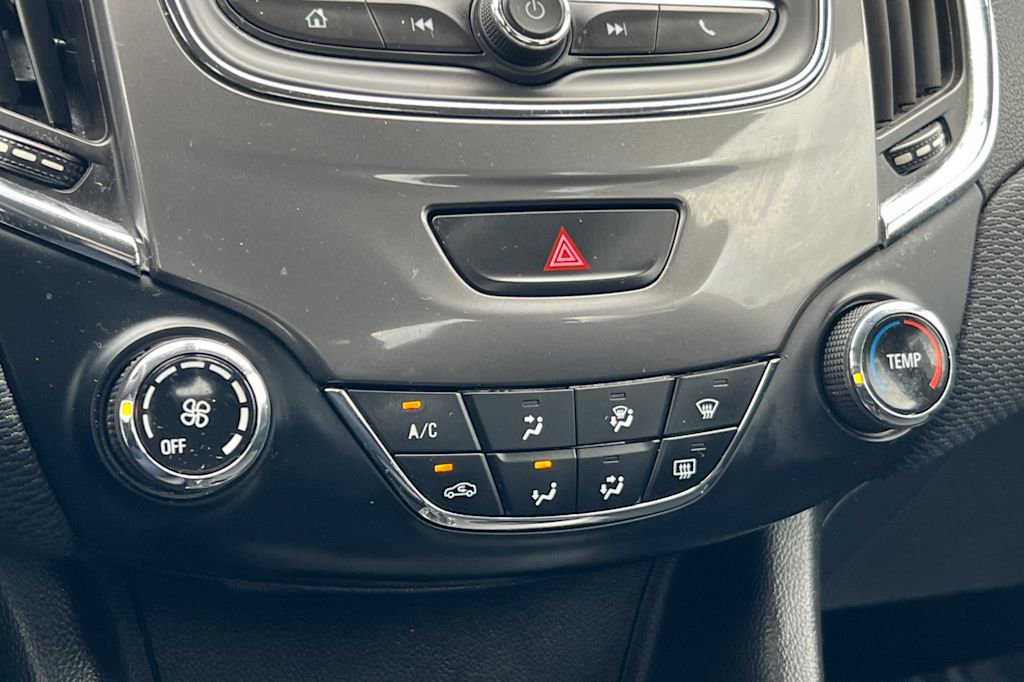 Thumbnail: 2019 Chevrolet Cruze - 25