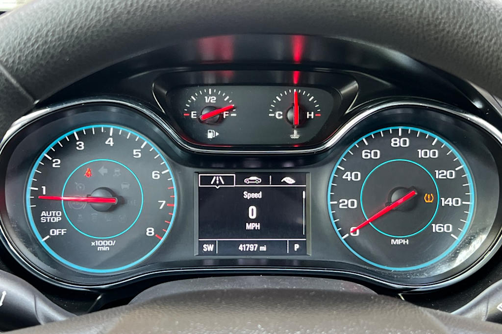 Thumbnail: 2018 Chevrolet Cruze - 14