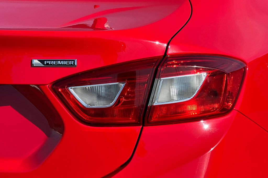 Thumbnail: 2018 Chevrolet Cruze - 31
