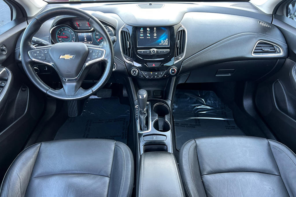 Thumbnail: 2018 Chevrolet Cruze - 2