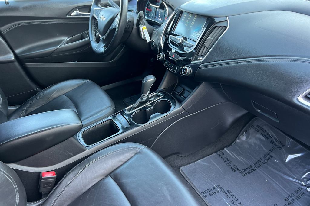 Thumbnail: 2018 Chevrolet Cruze - 12