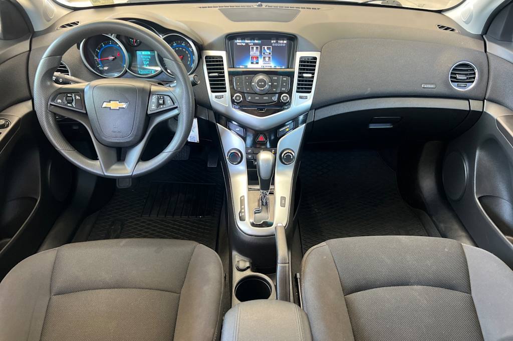 Thumbnail: 2016 Chevrolet Cruze - 2