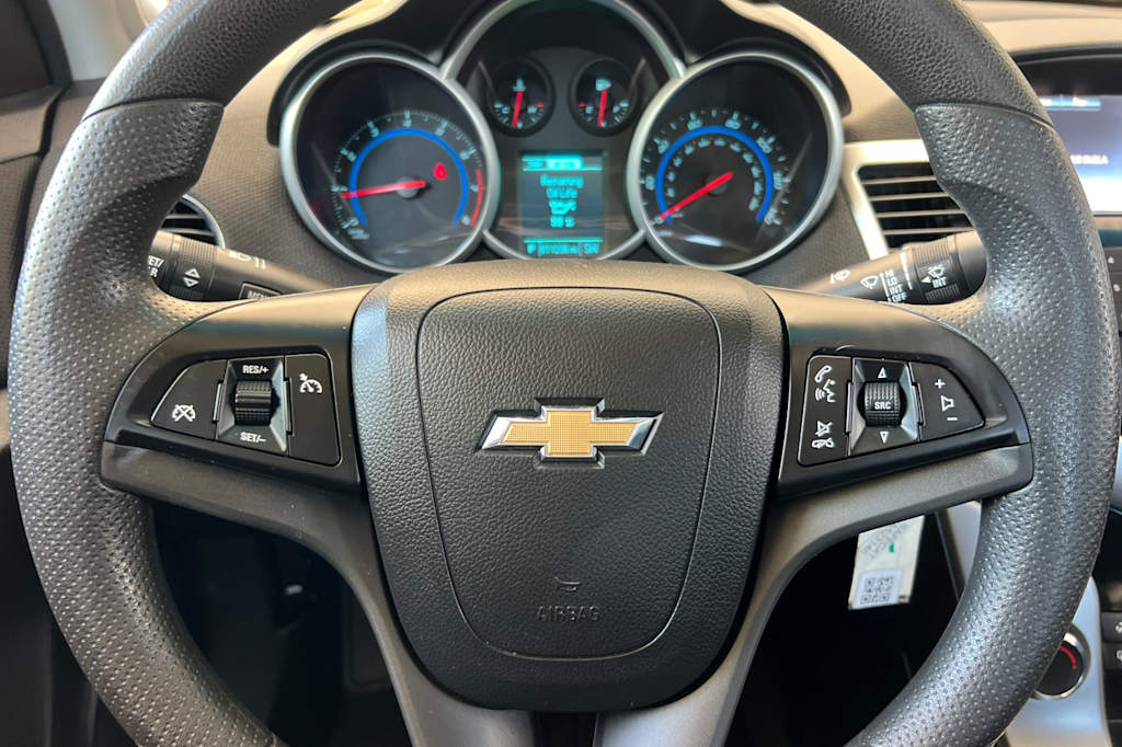 Thumbnail: 2016 Chevrolet Cruze - 24