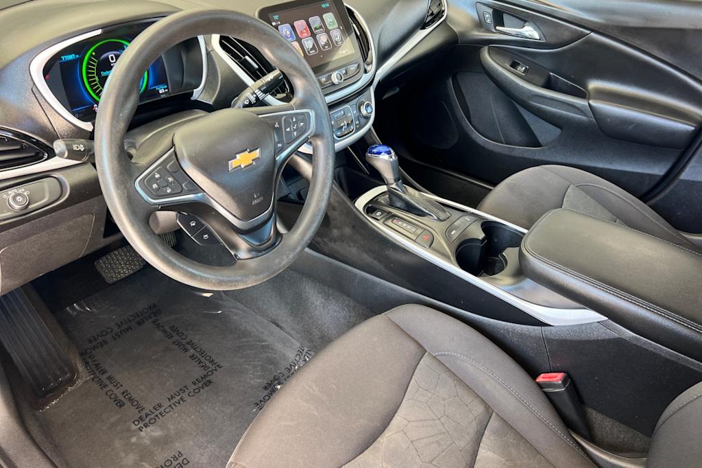 Thumbnail: 2018 Chevrolet Volt - 9