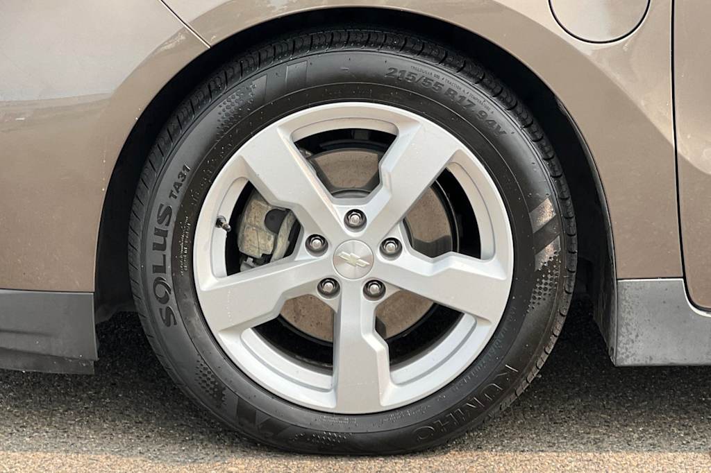 Thumbnail: 2014 Chevrolet Volt - 8