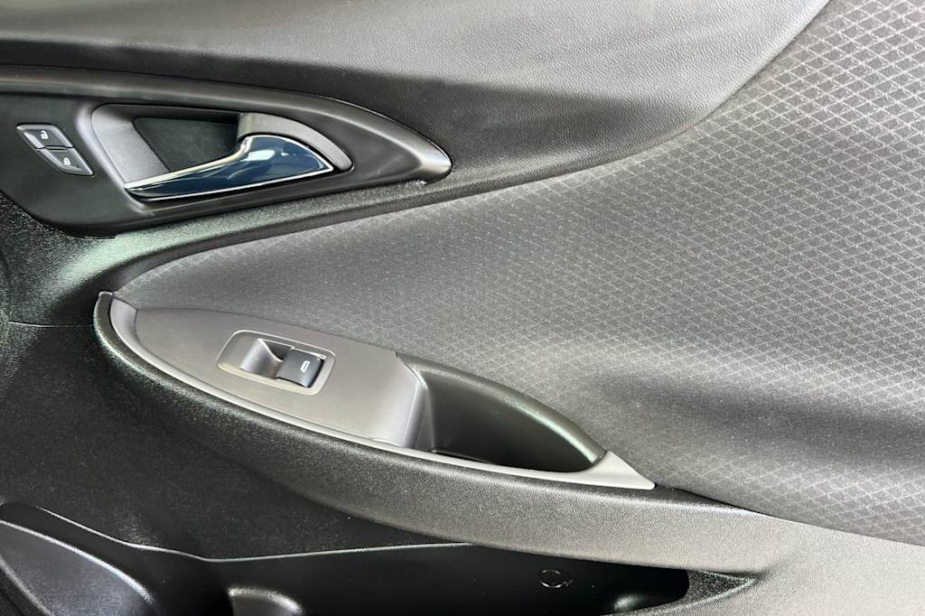 Thumbnail: 2023 Chevrolet Malibu - 22