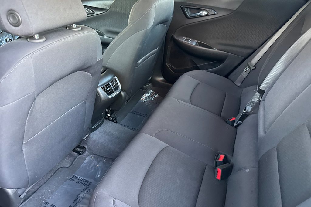 Thumbnail: 2023 Chevrolet Malibu - 10