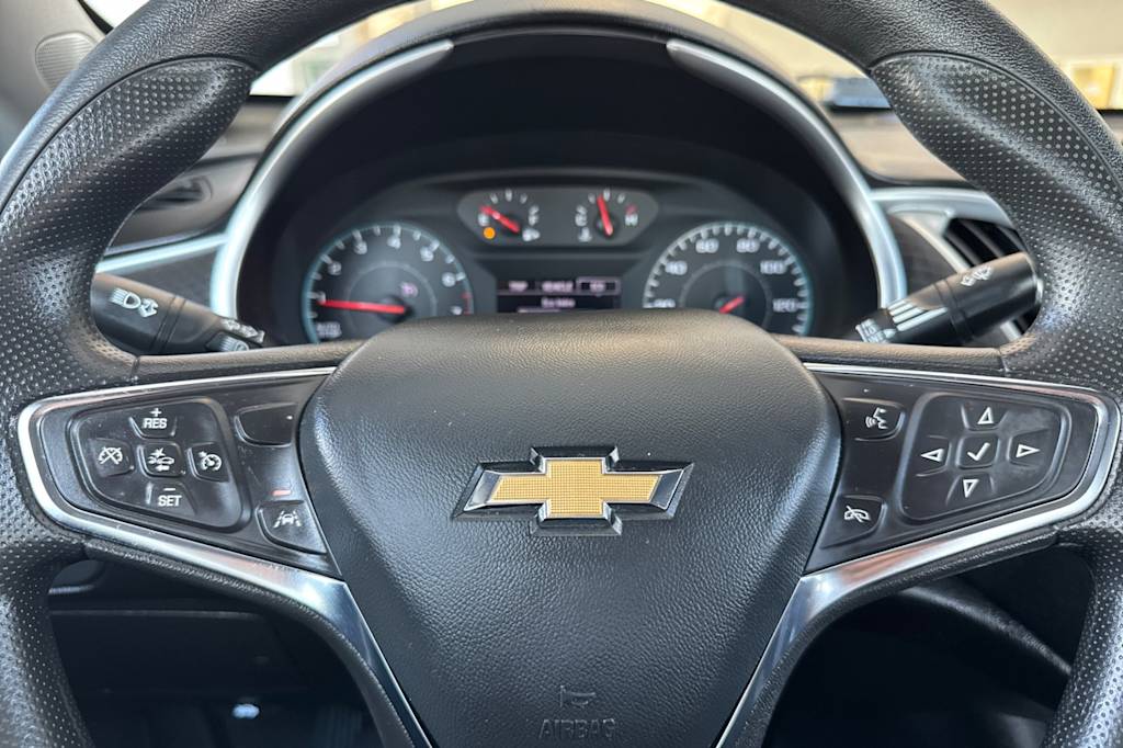 Thumbnail: 2023 Chevrolet Malibu - 27