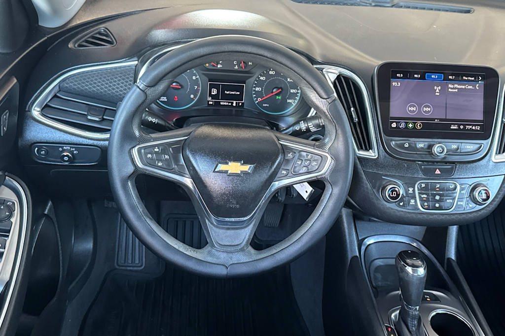 Thumbnail: 2019 Chevrolet Malibu - 11