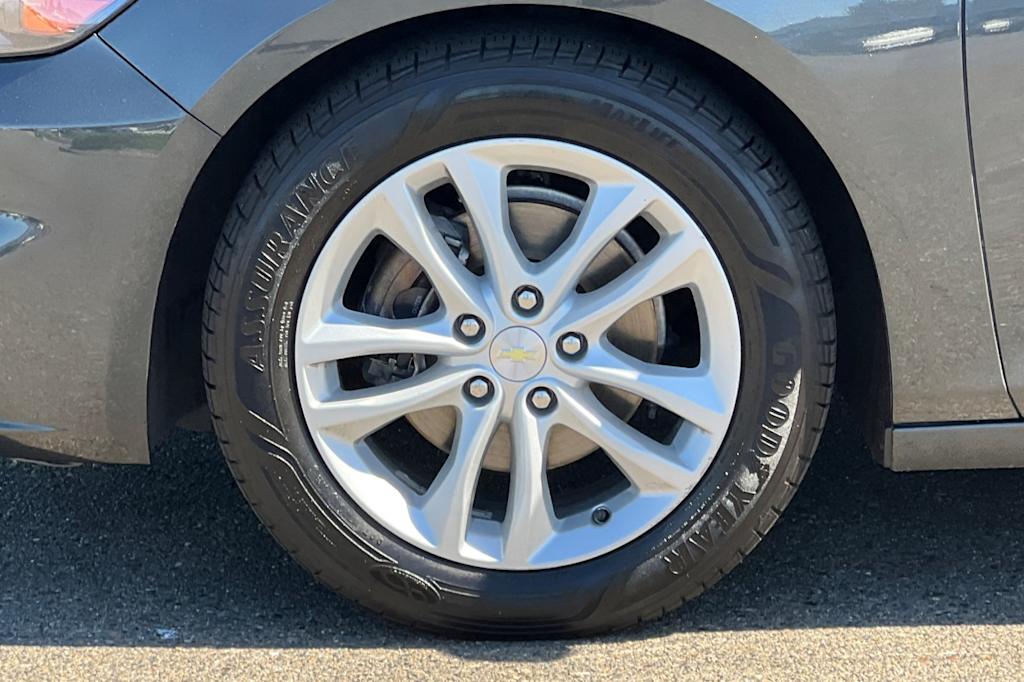 Thumbnail: 2018 Chevrolet Malibu - 7