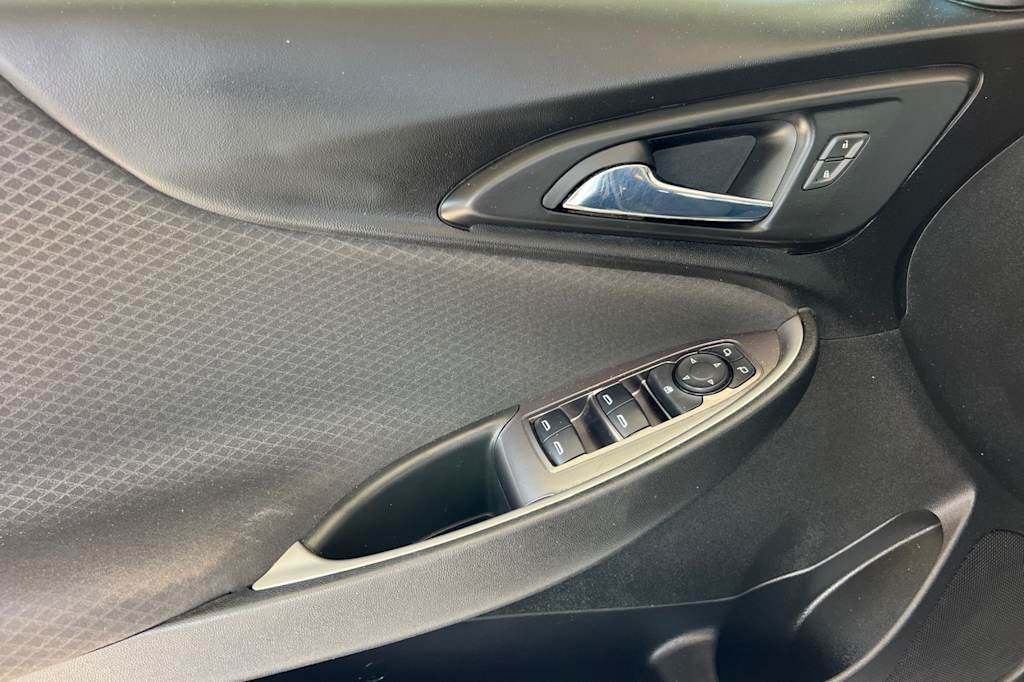 Thumbnail: 2020 Chevrolet Malibu - 20