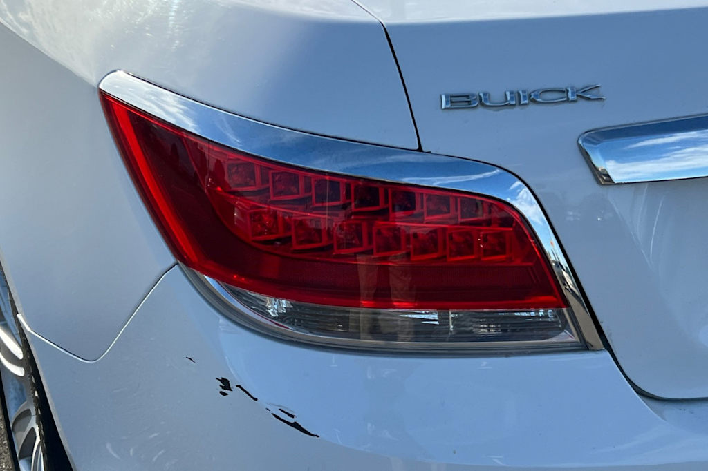 Thumbnail: 2013 Buick LaCrosse - 22