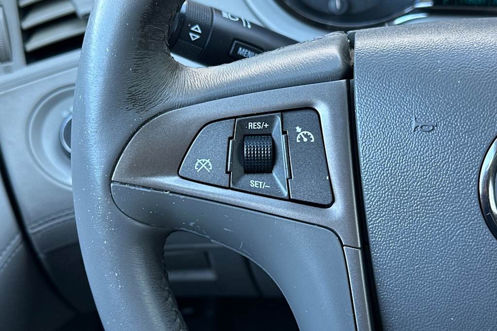 Thumbnail: 2011 Buick LaCrosse - 26