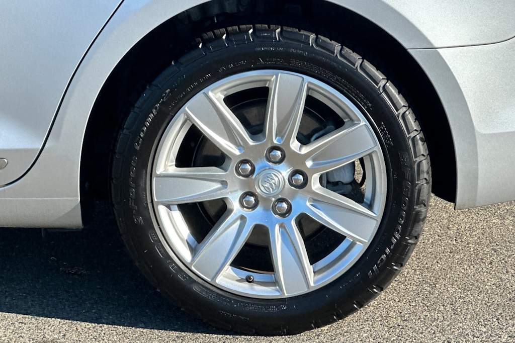 Thumbnail: 2011 Buick LaCrosse - 8