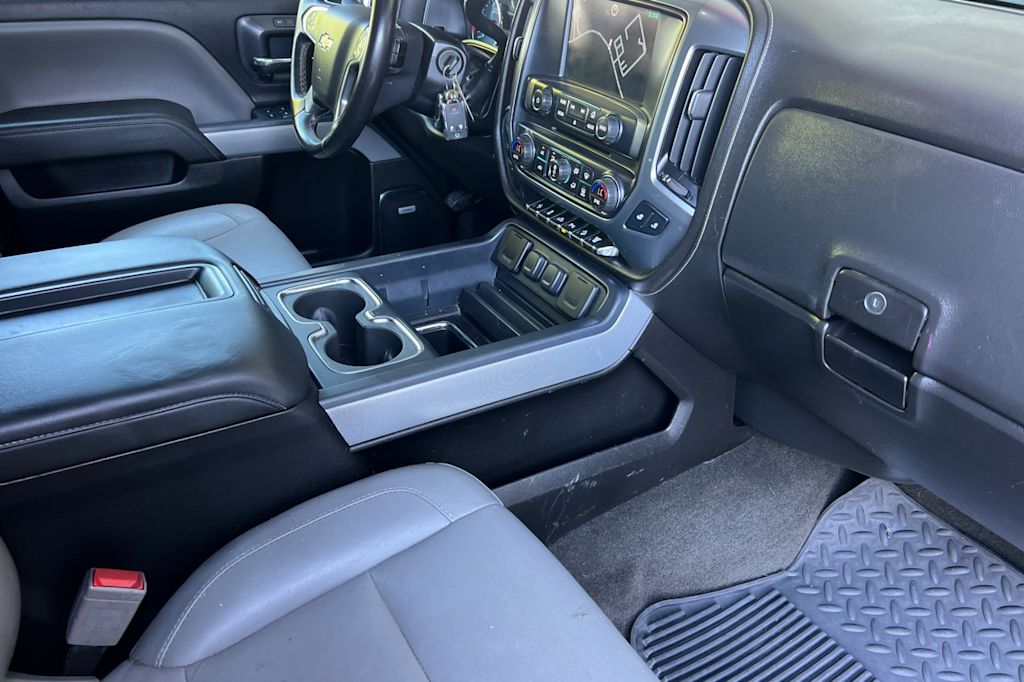 Thumbnail: 2015 Chevrolet Silverado 3500 - 13
