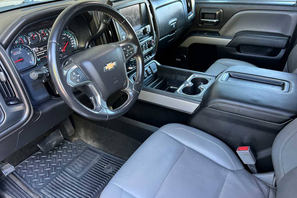 Thumbnail: 2015 Chevrolet Silverado 3500 - 9