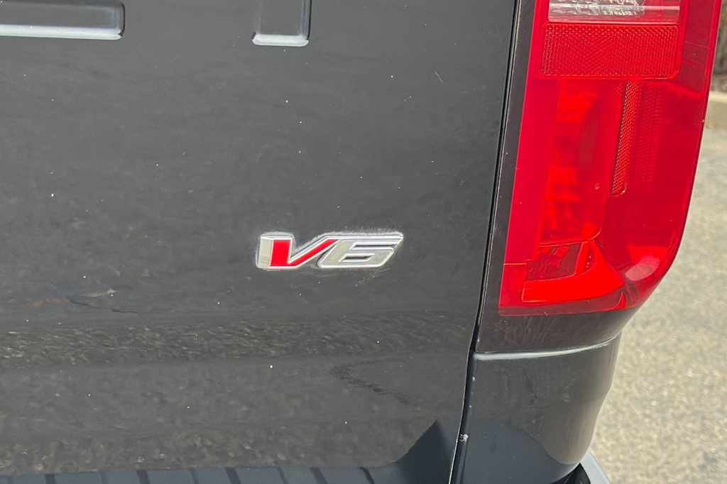 Thumbnail: 2021 Chevrolet Colorado - 30