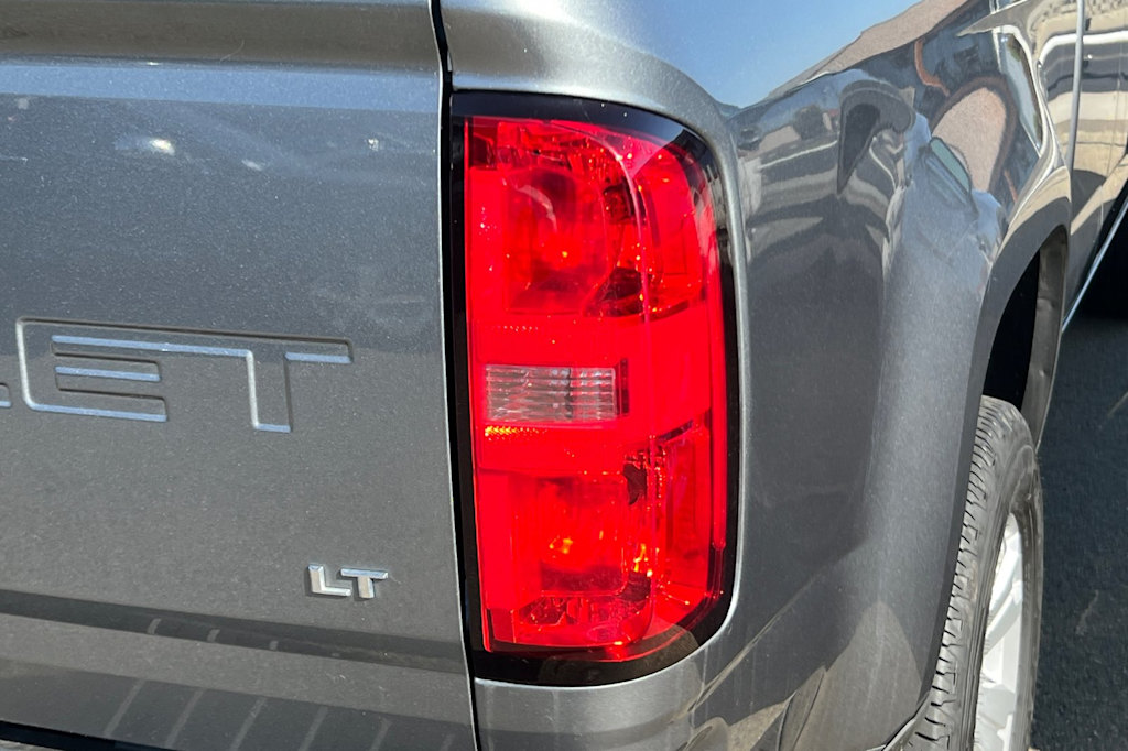 2022 Chevrolet Colorado LT 16