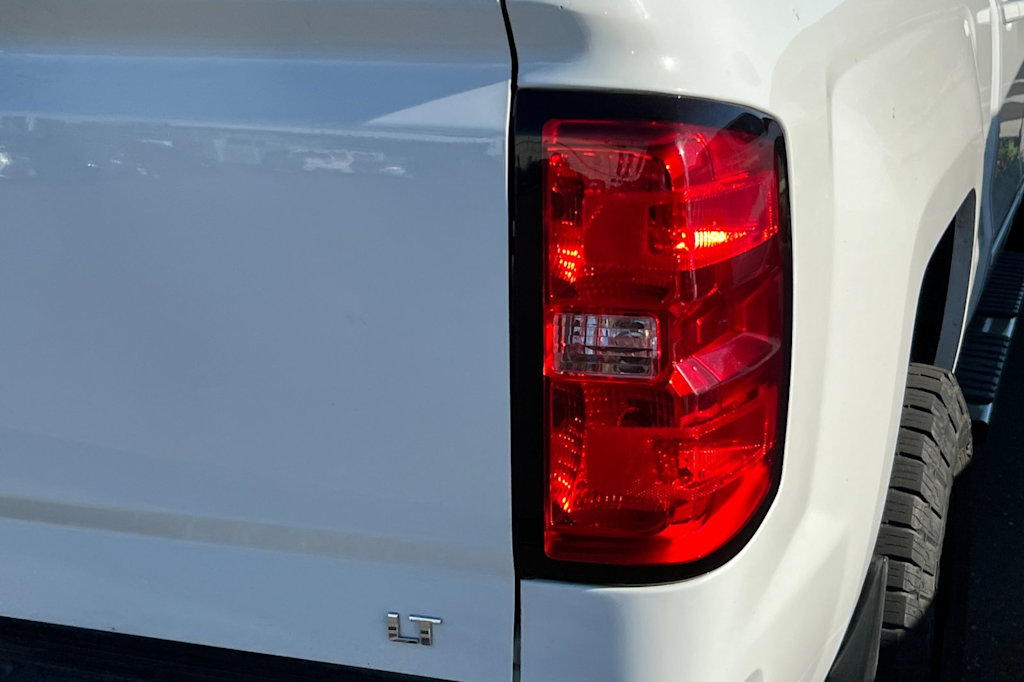 Thumbnail: 2018 Chevrolet Silverado 1500 - 19