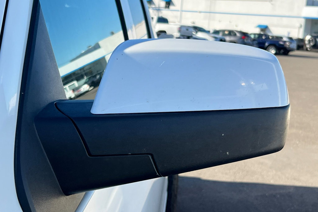 Thumbnail: 2018 Chevrolet Silverado 1500 - 12