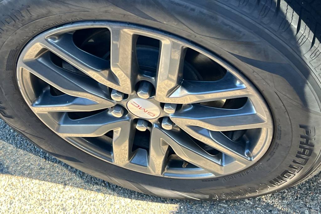 Thumbnail: 2019 GMC Acadia - 18