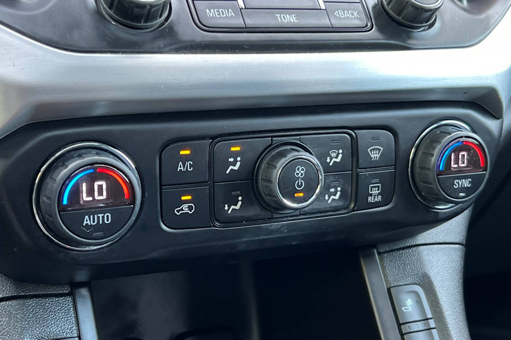 Thumbnail: 2019 GMC Acadia - 27