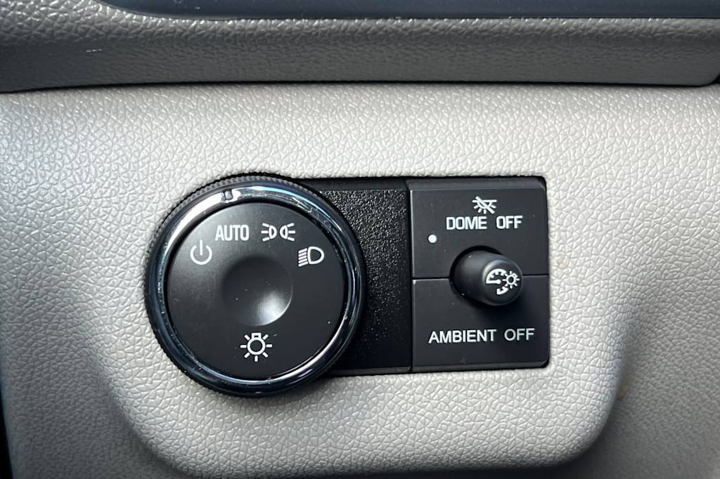 Thumbnail: 2016 GMC Acadia - 32