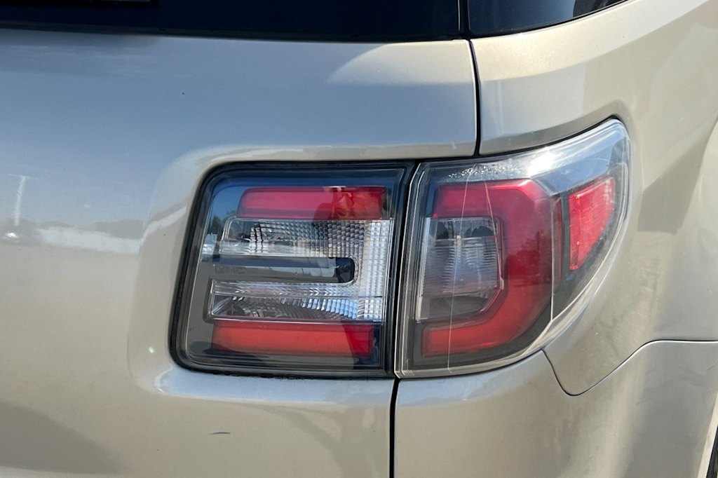 Thumbnail: 2016 GMC Acadia - 19
