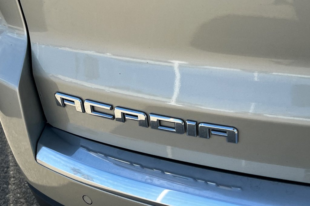 Thumbnail: 2016 GMC Acadia - 22