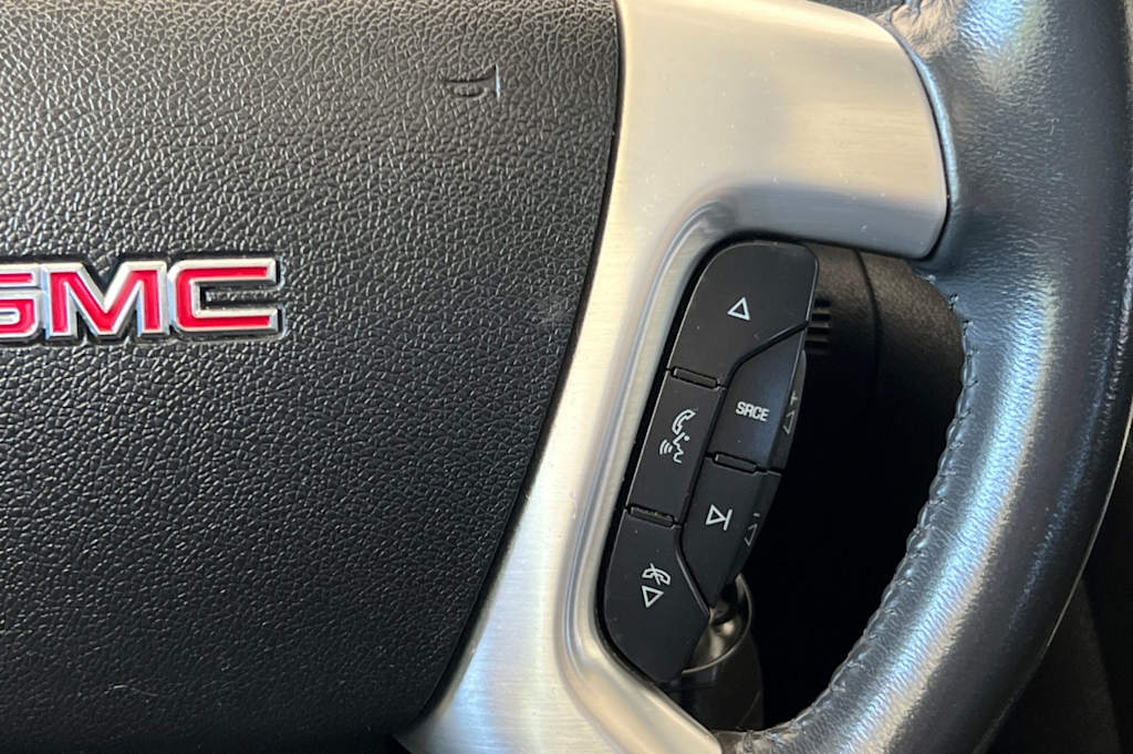 Thumbnail: 2016 GMC Acadia - 32