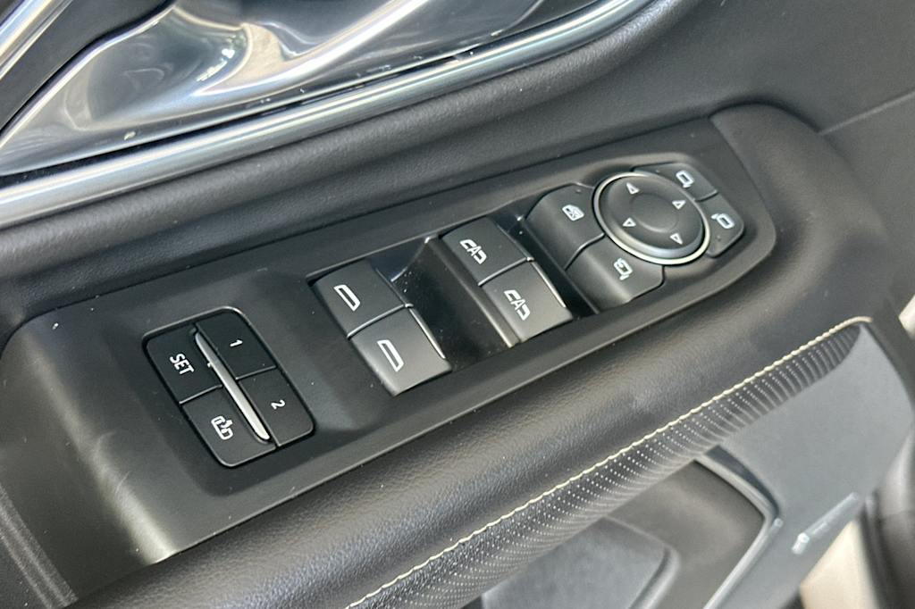 Thumbnail: 2021 Chevrolet Tahoe - 23