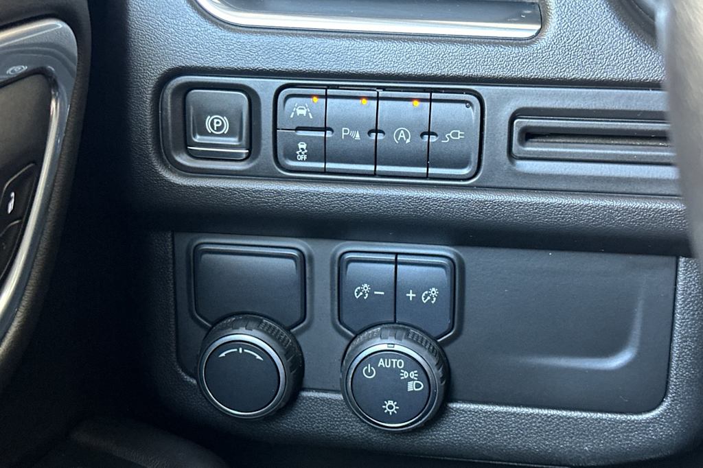 Thumbnail: 2021 Chevrolet Tahoe - 34