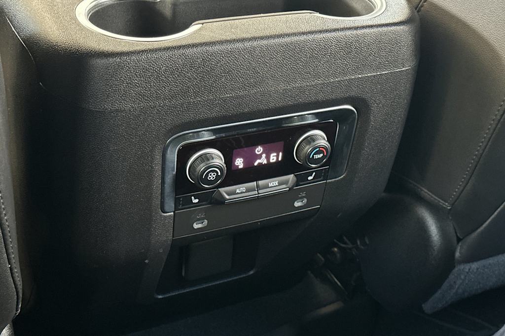 Thumbnail: 2021 Chevrolet Tahoe - 24