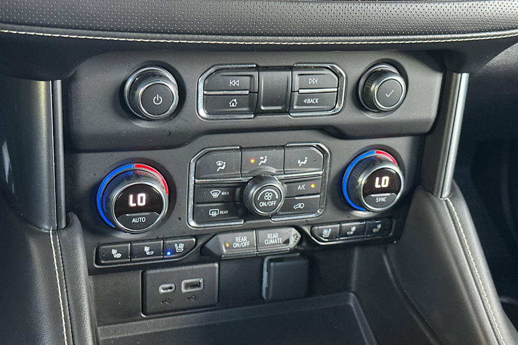 Thumbnail: 2021 Chevrolet Tahoe - 28