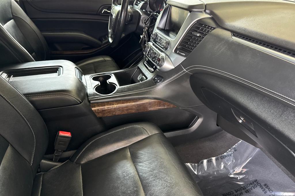 Thumbnail: 2019 Chevrolet Tahoe - 12