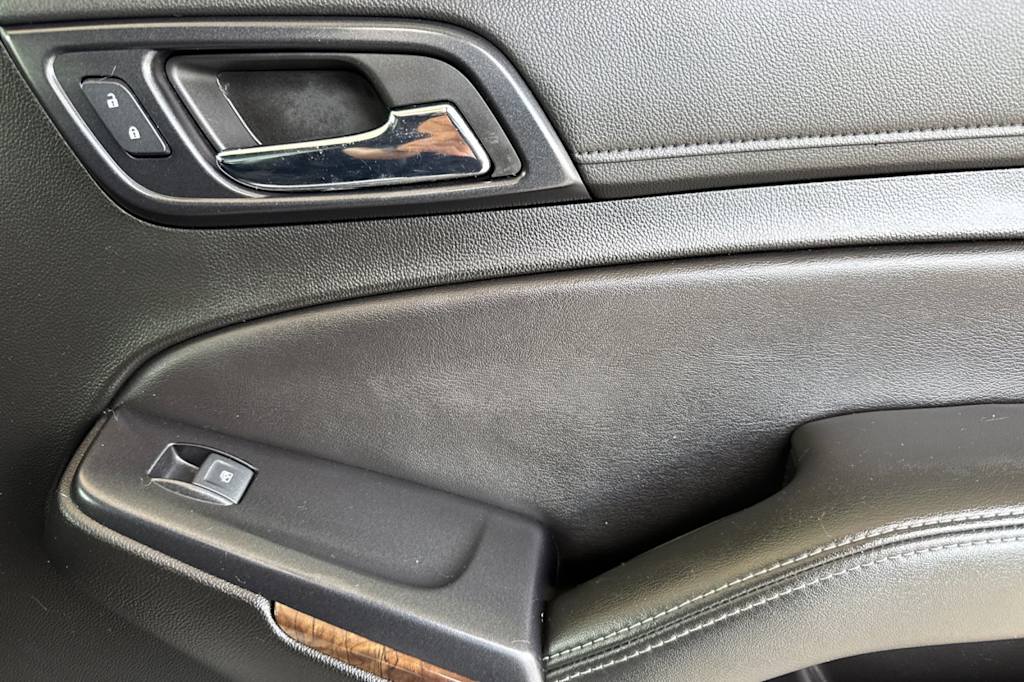 Thumbnail: 2019 Chevrolet Tahoe - 25