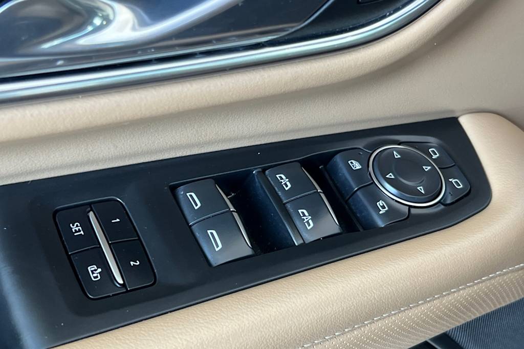 Thumbnail: 2021 Chevrolet Tahoe - 22