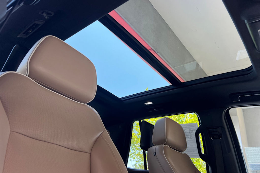 Thumbnail: 2021 Chevrolet Tahoe - 25