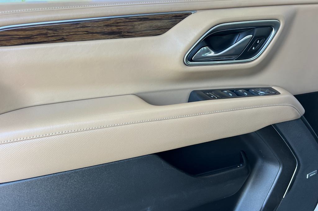 Thumbnail: 2021 Chevrolet Tahoe - 21