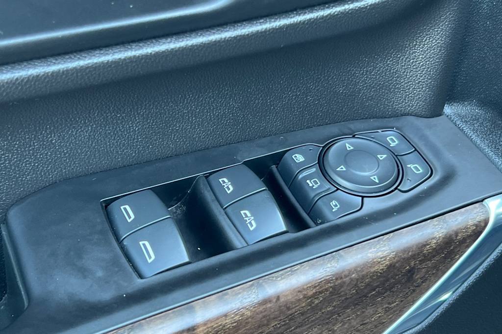 Thumbnail: 2020 GMC Sierra 2500 - 19