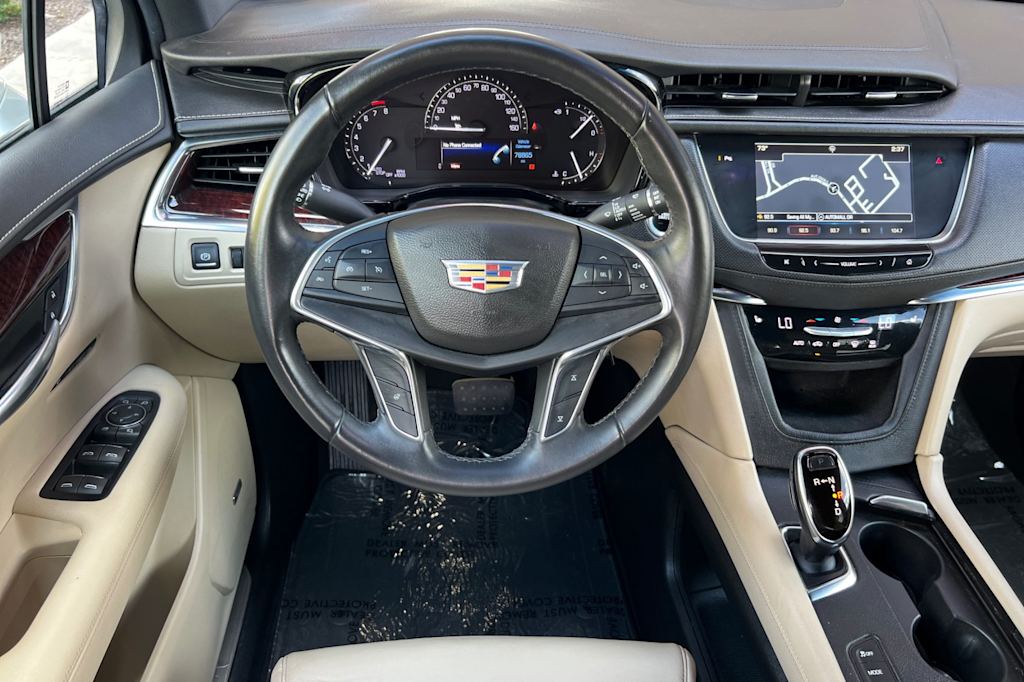Thumbnail: 2017 Cadillac XT5 - 11