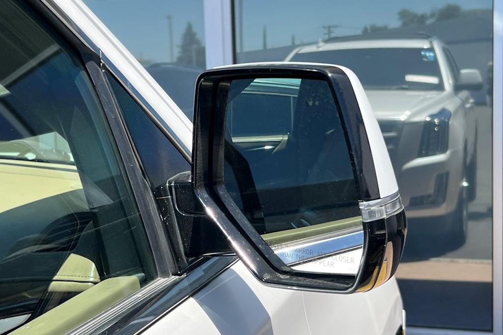 Thumbnail: 2019 Cadillac Escalade - 17