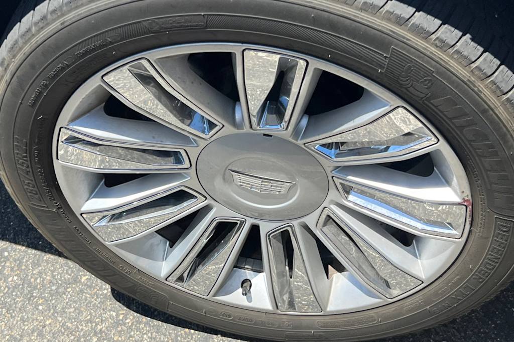 Thumbnail: 2019 Cadillac Escalade - 18
