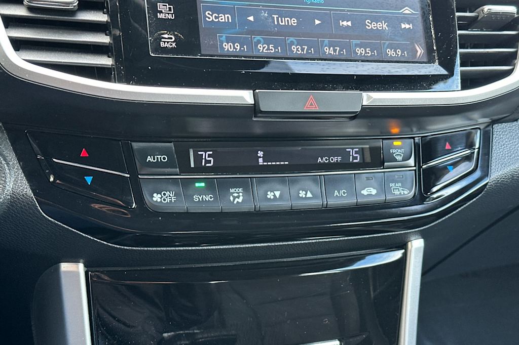 Thumbnail: 2016 Honda Accord - 26