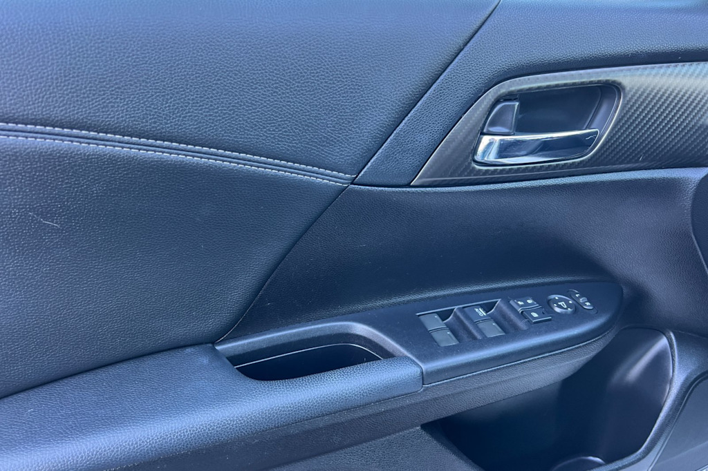 Thumbnail: 2017 Honda Accord - 20