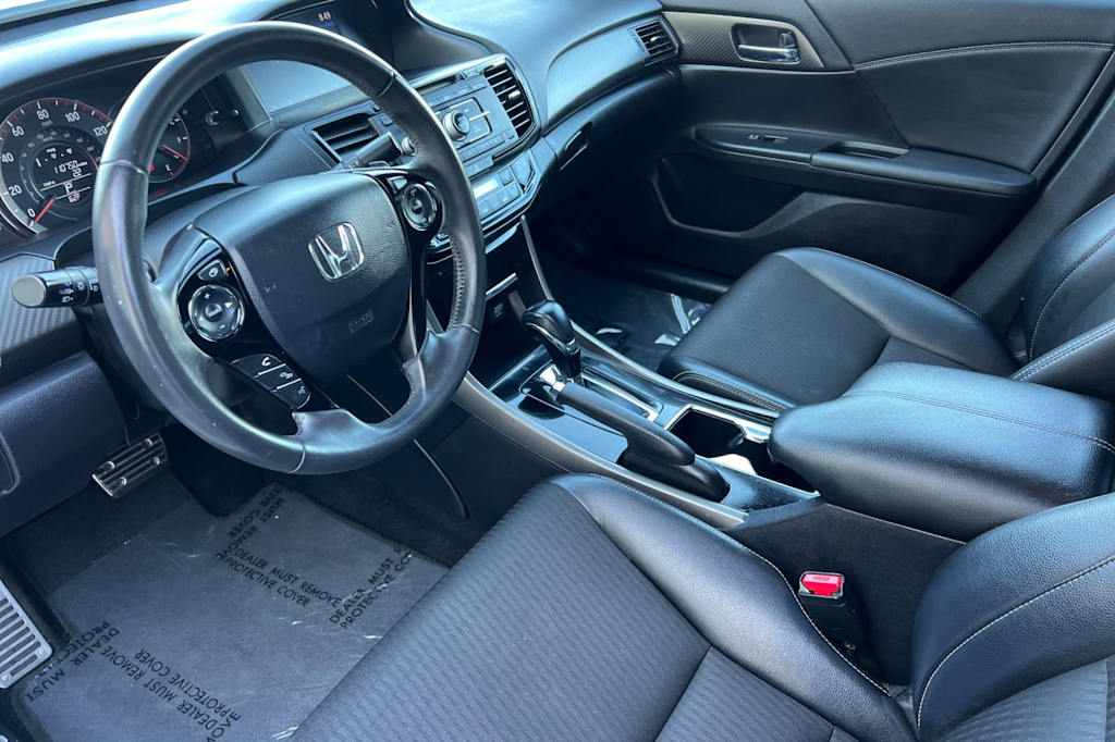 Thumbnail: 2017 Honda Accord - 8