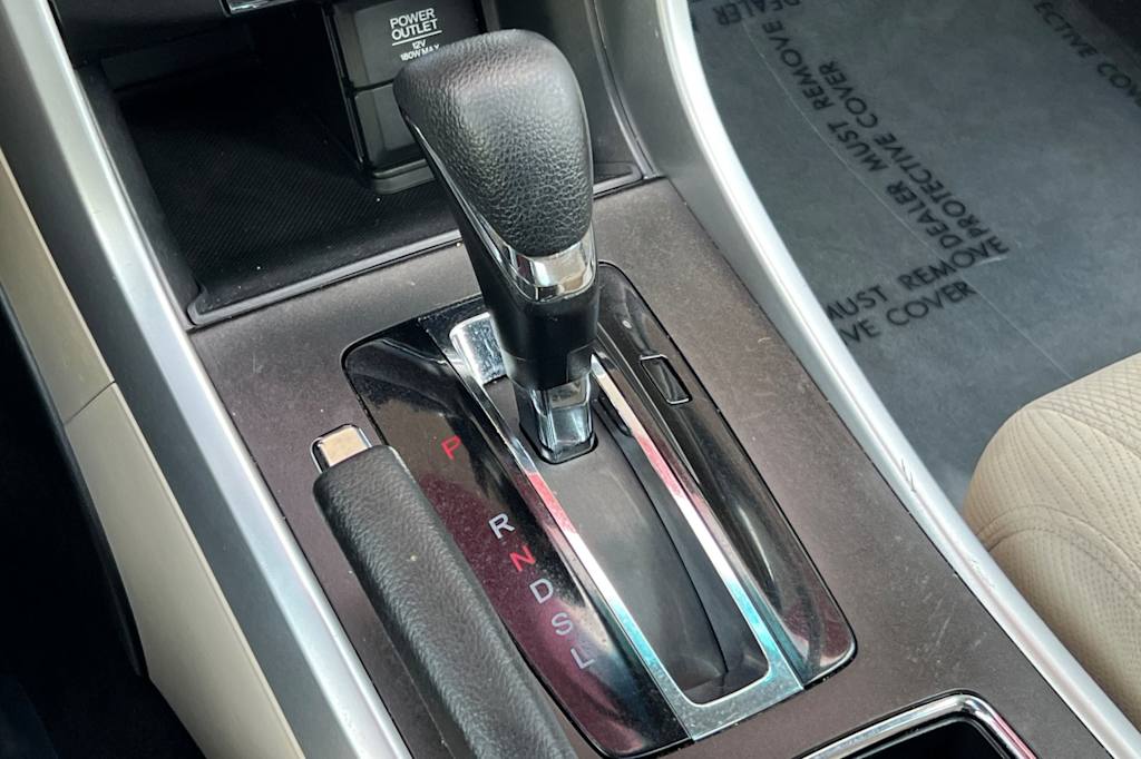 Thumbnail: 2015 Honda Accord - 14