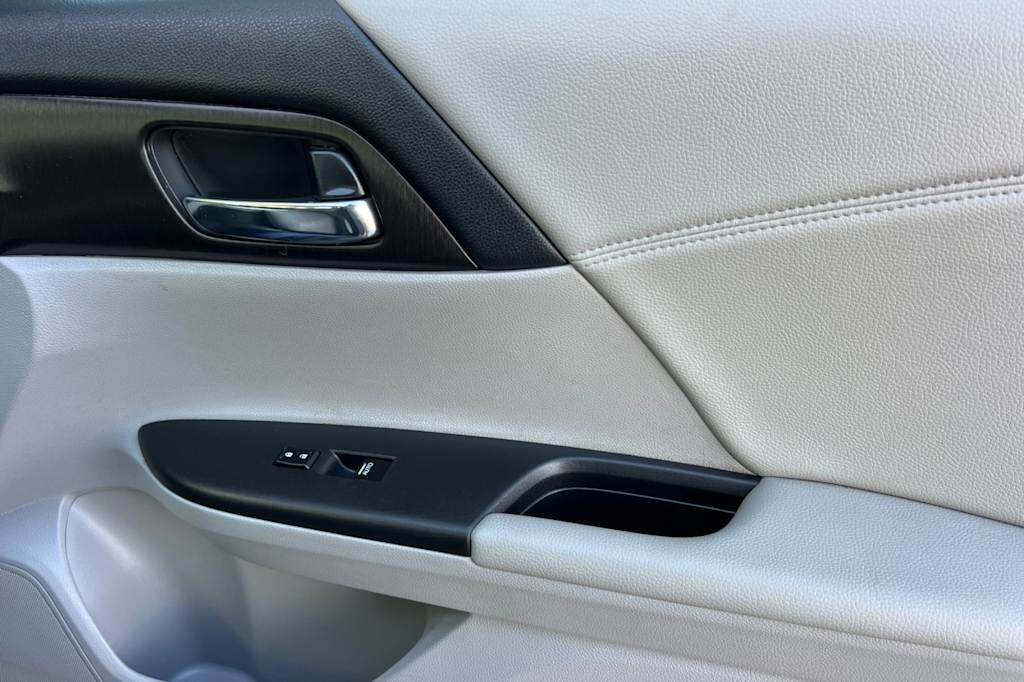Thumbnail: 2014 Honda Accord - 23