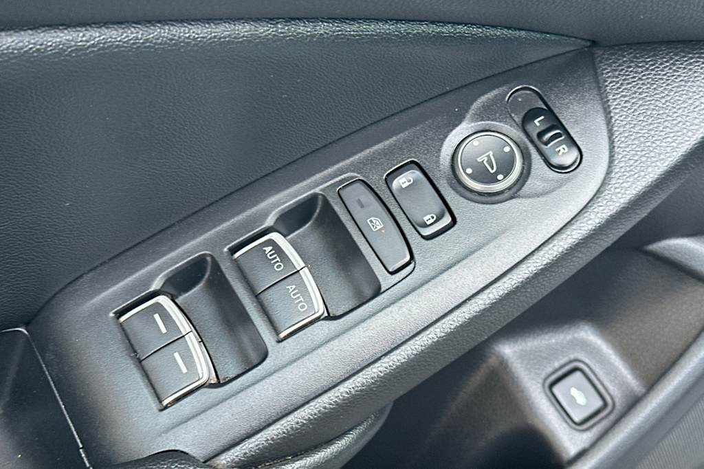 Thumbnail: 2021 Honda Accord - 21